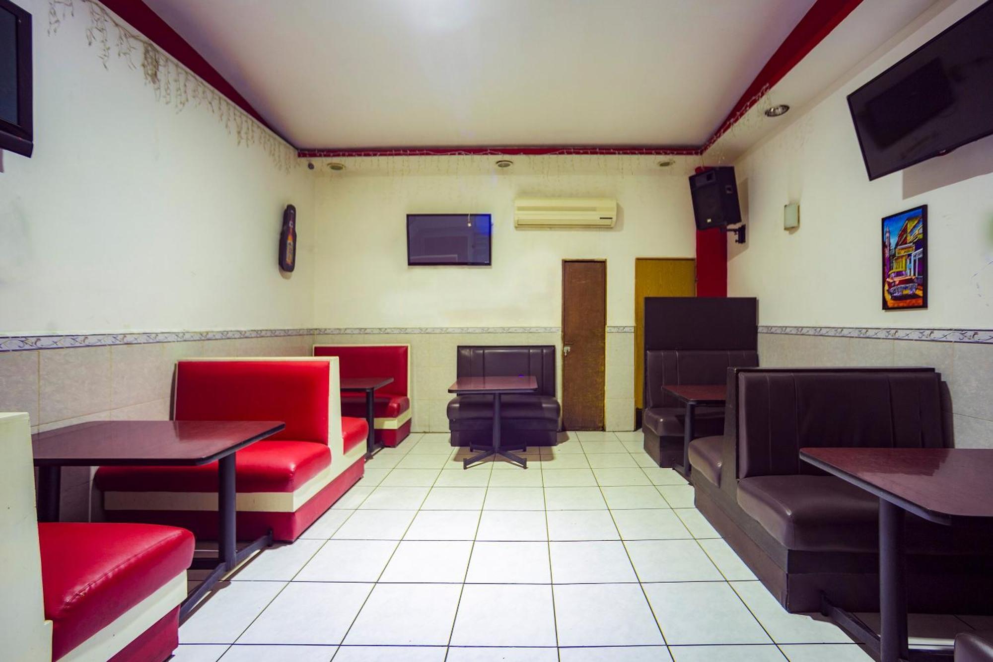 Capital O Hotel Diro, 蒙特雷 外观 照片