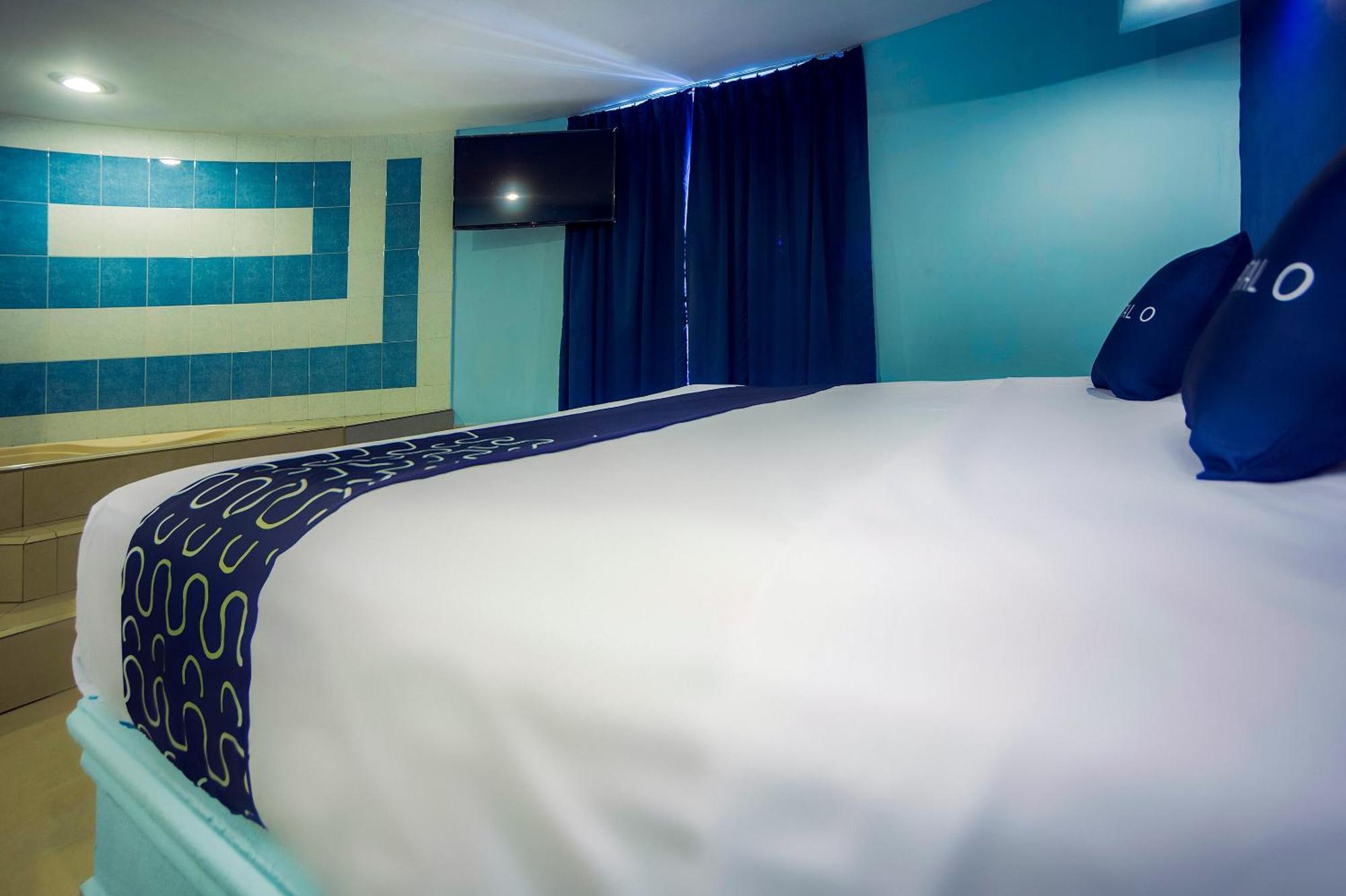 Capital O Hotel Diro, 蒙特雷 外观 照片